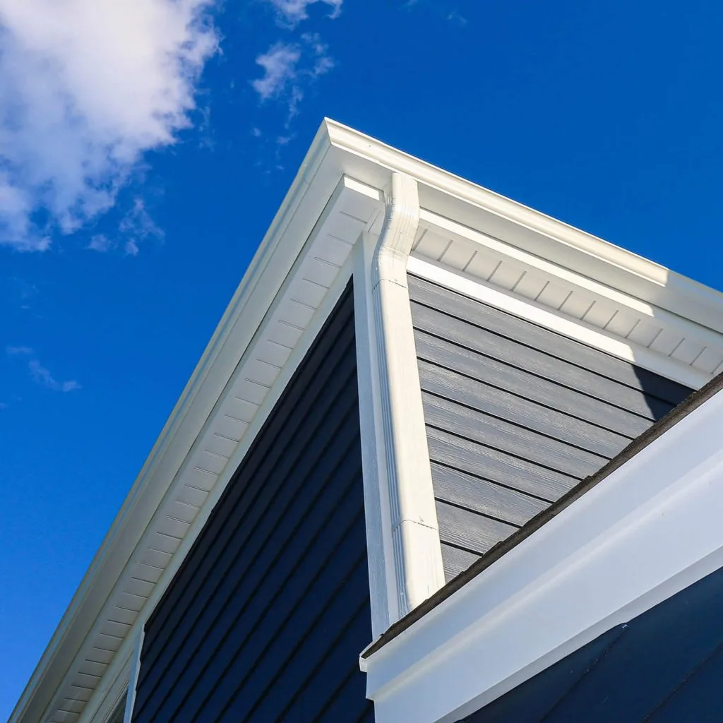 Siding Replaced by Holda Construction Roofing and Siding