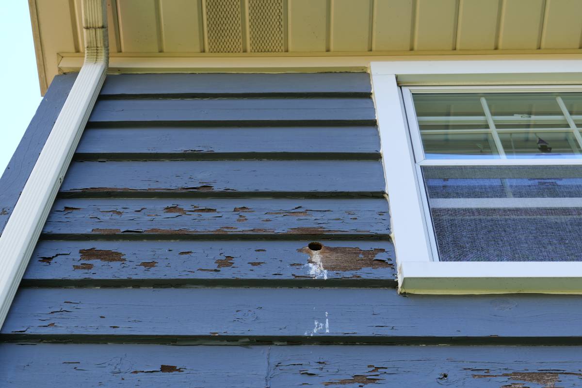 Front of Home Before Siding Replacement